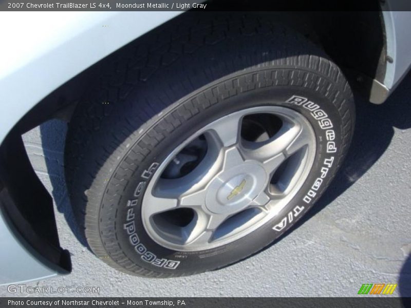 Moondust Metallic / Light Gray 2007 Chevrolet TrailBlazer LS 4x4