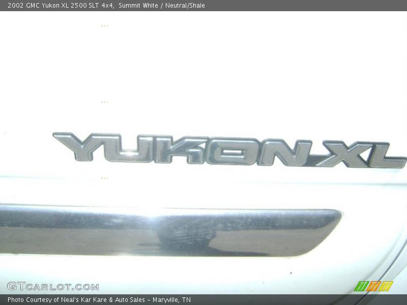Summit White / Neutral/Shale 2002 GMC Yukon XL 2500 SLT 4x4