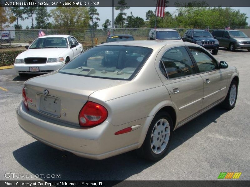 Sunlit Sand Metallic / Frost 2001 Nissan Maxima SE