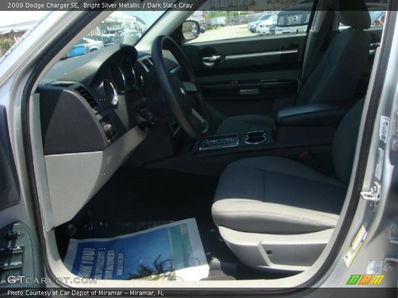 Bright Silver Metallic / Dark Slate Gray 2009 Dodge Charger SE