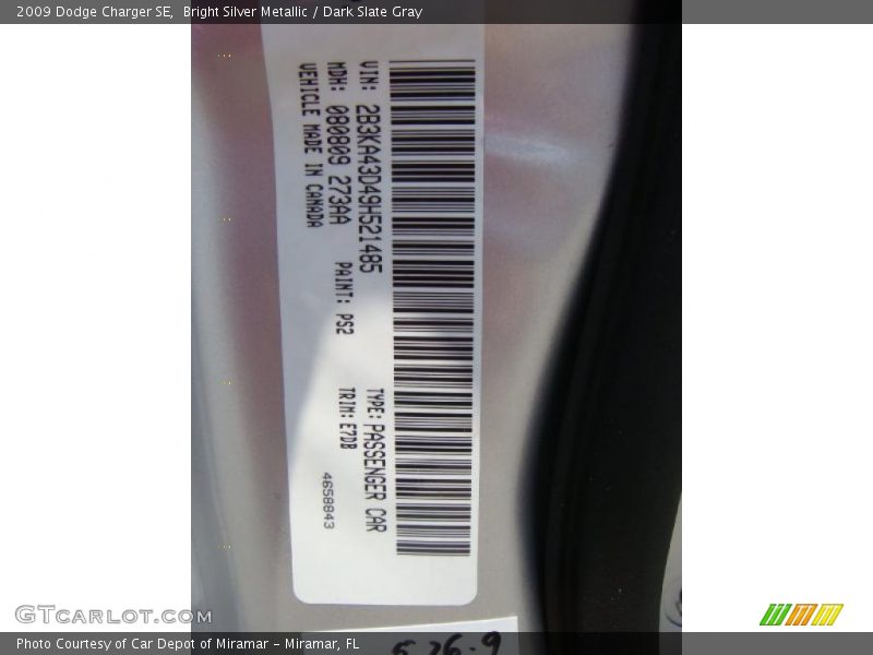 Bright Silver Metallic / Dark Slate Gray 2009 Dodge Charger SE