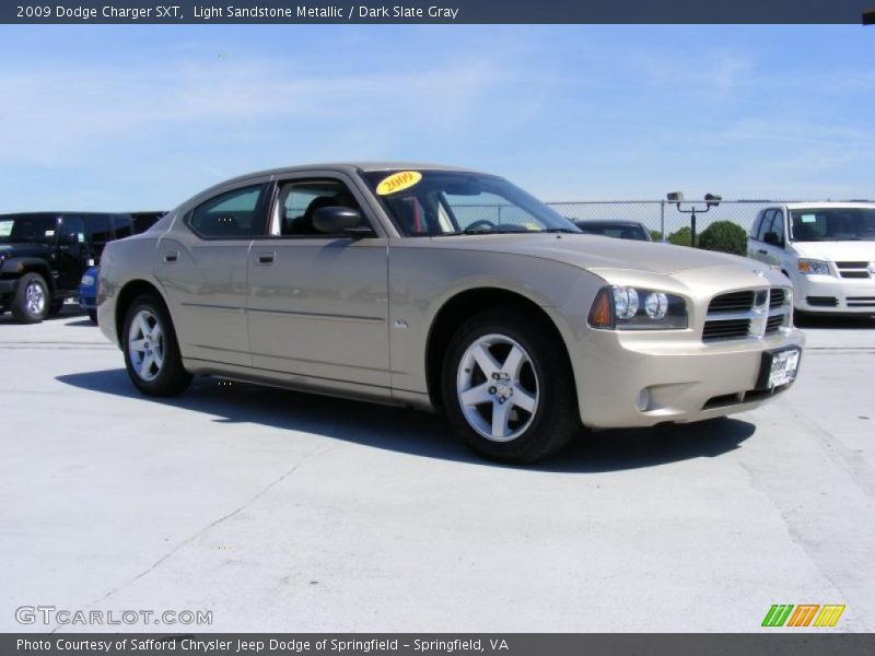 Light Sandstone Metallic / Dark Slate Gray 2009 Dodge Charger SXT