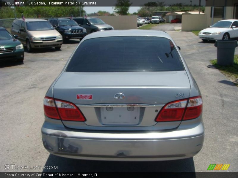 Titanium Metallic / Graphite 2001 Infiniti I 30 Sedan