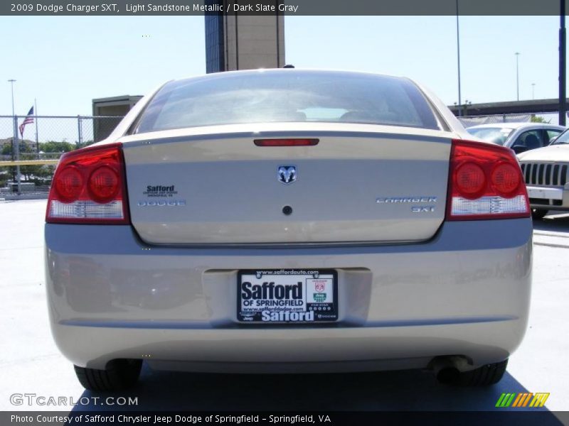 Light Sandstone Metallic / Dark Slate Gray 2009 Dodge Charger SXT