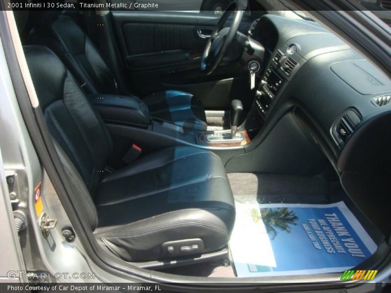 Titanium Metallic / Graphite 2001 Infiniti I 30 Sedan