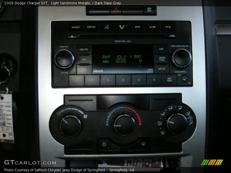 Light Sandstone Metallic / Dark Slate Gray 2009 Dodge Charger SXT