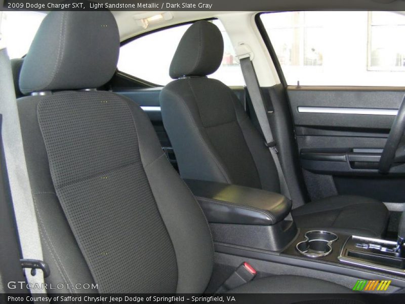 Light Sandstone Metallic / Dark Slate Gray 2009 Dodge Charger SXT