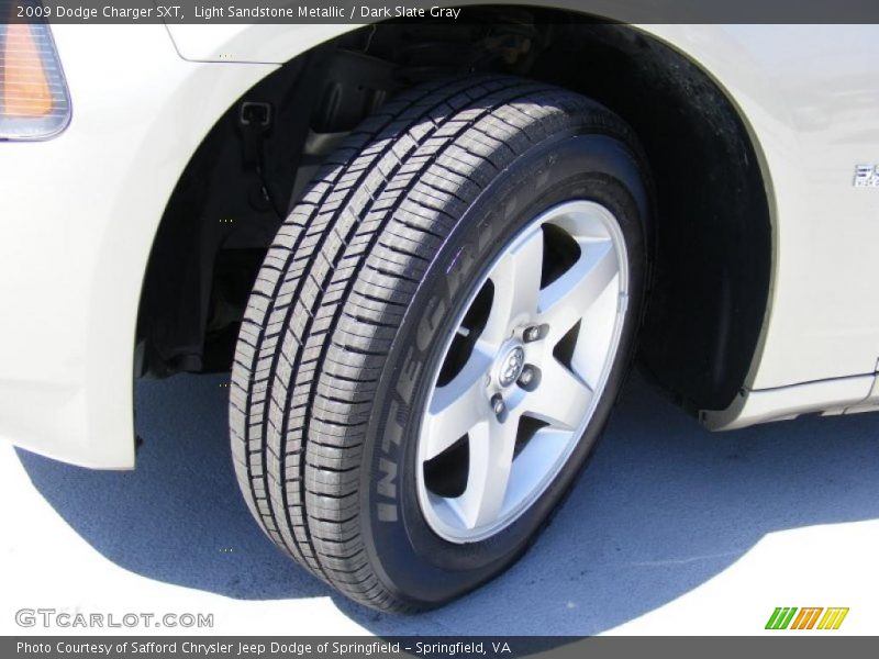 Light Sandstone Metallic / Dark Slate Gray 2009 Dodge Charger SXT