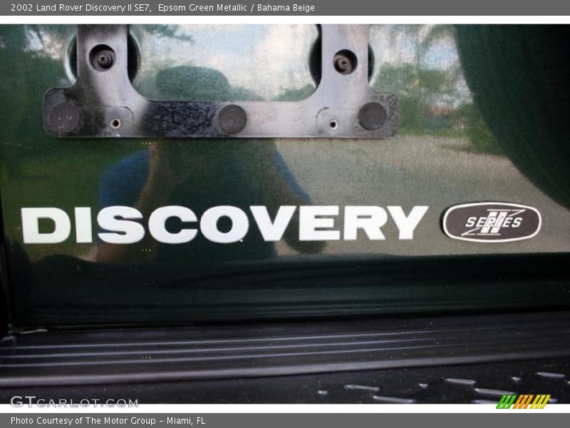 Epsom Green Metallic / Bahama Beige 2002 Land Rover Discovery II SE7