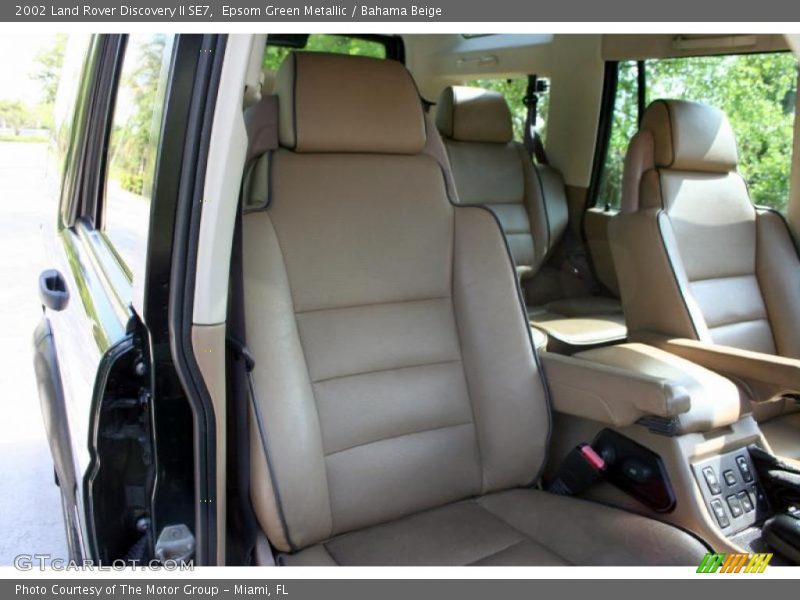 Epsom Green Metallic / Bahama Beige 2002 Land Rover Discovery II SE7