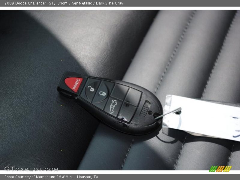 Bright Silver Metallic / Dark Slate Gray 2009 Dodge Challenger R/T