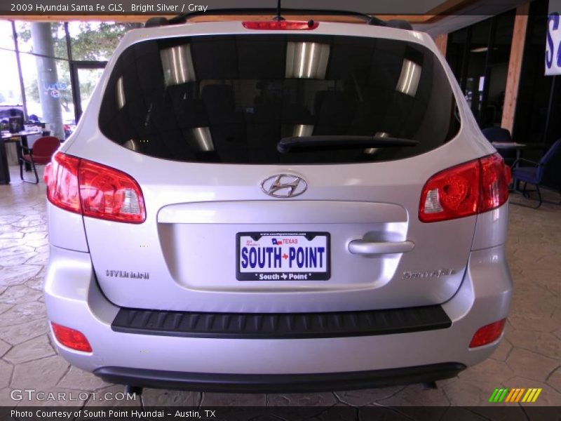 Bright Silver / Gray 2009 Hyundai Santa Fe GLS