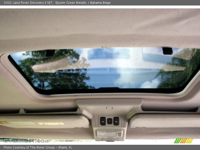 Epsom Green Metallic / Bahama Beige 2002 Land Rover Discovery II SE7