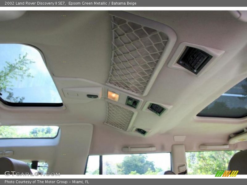 Epsom Green Metallic / Bahama Beige 2002 Land Rover Discovery II SE7