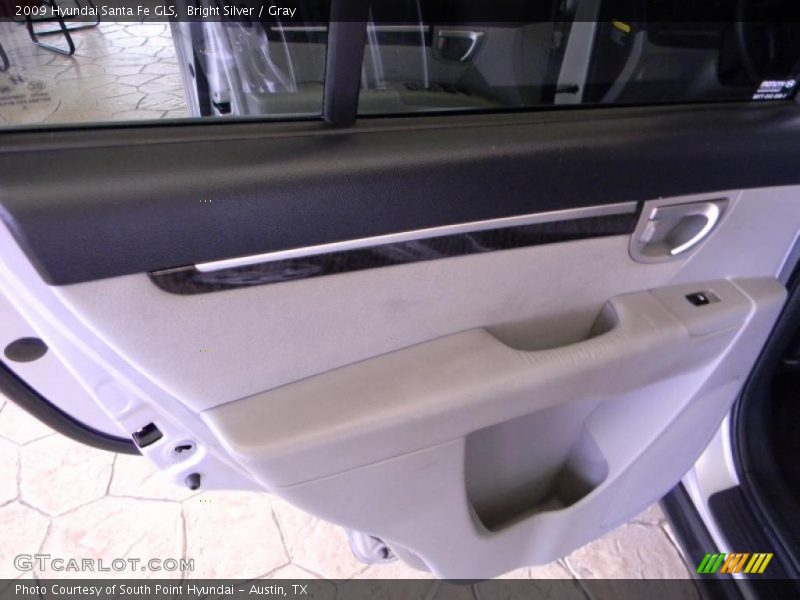 Bright Silver / Gray 2009 Hyundai Santa Fe GLS
