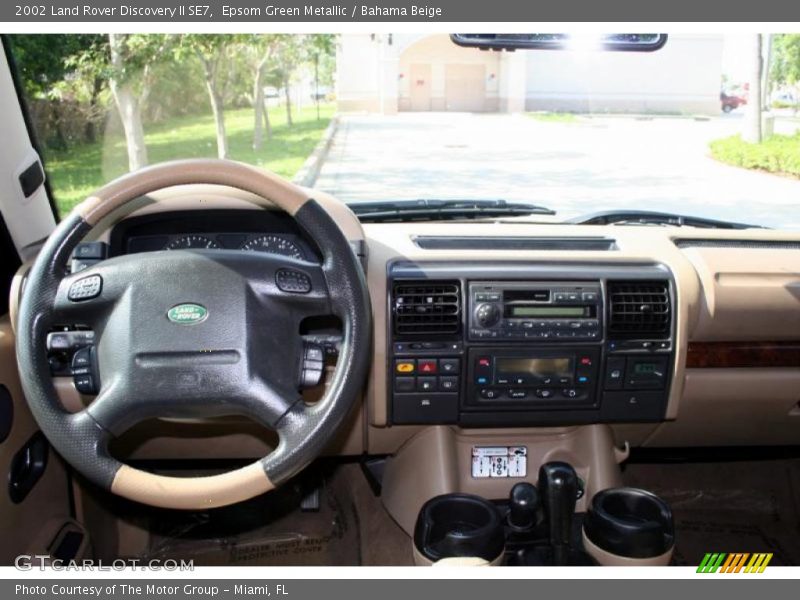 Epsom Green Metallic / Bahama Beige 2002 Land Rover Discovery II SE7