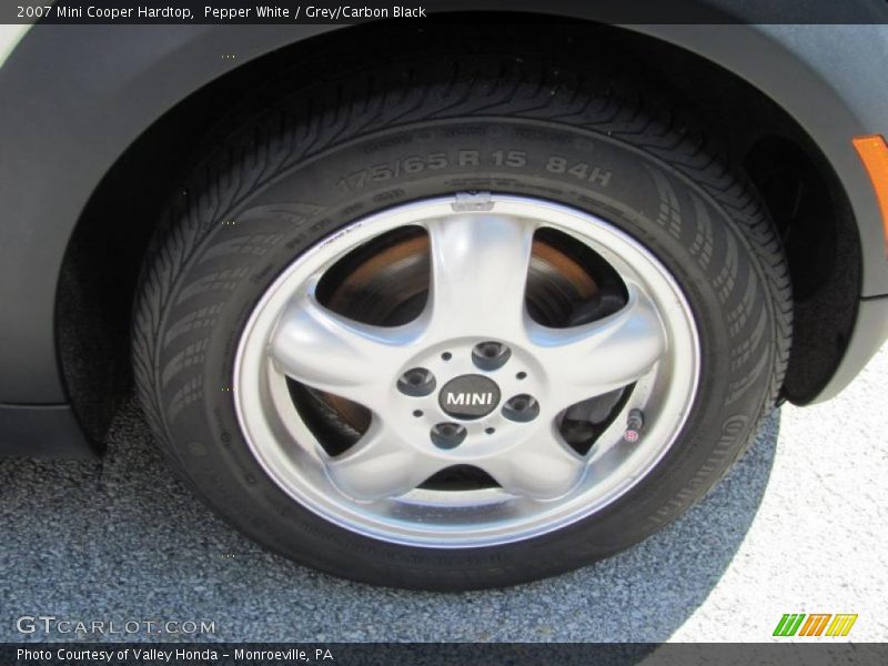 Pepper White / Grey/Carbon Black 2007 Mini Cooper Hardtop