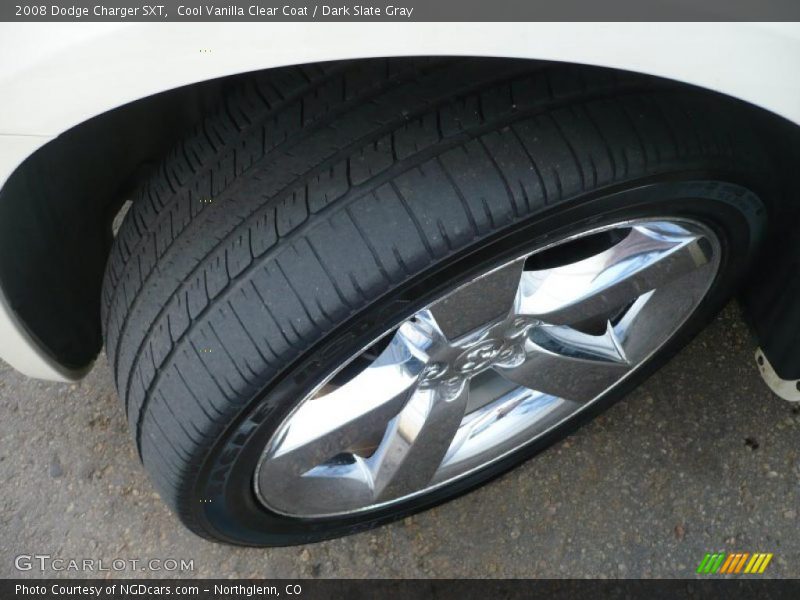Cool Vanilla Clear Coat / Dark Slate Gray 2008 Dodge Charger SXT