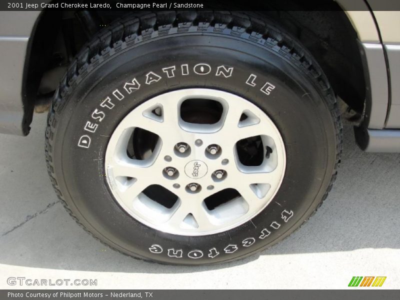 Champagne Pearl / Sandstone 2001 Jeep Grand Cherokee Laredo