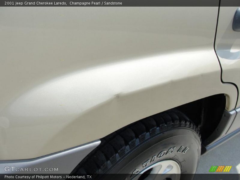Champagne Pearl / Sandstone 2001 Jeep Grand Cherokee Laredo