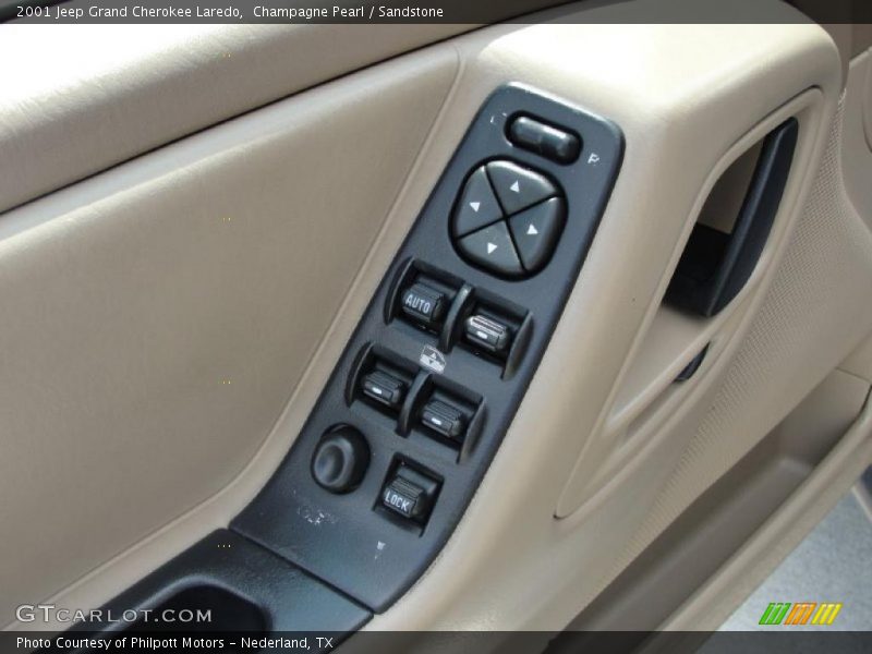 Champagne Pearl / Sandstone 2001 Jeep Grand Cherokee Laredo