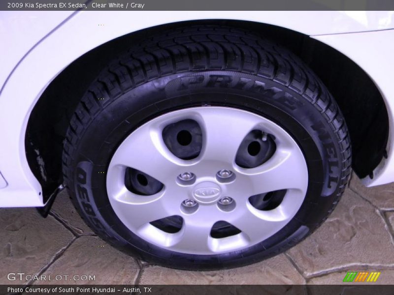 Clear White / Gray 2009 Kia Spectra EX Sedan