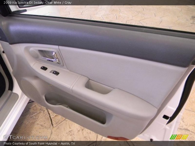 Clear White / Gray 2009 Kia Spectra EX Sedan