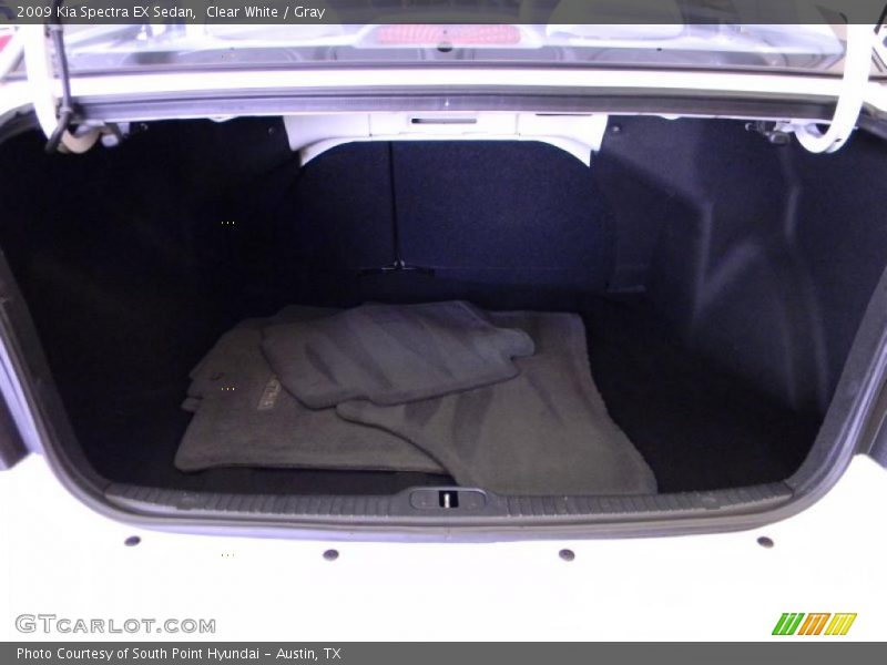 Clear White / Gray 2009 Kia Spectra EX Sedan