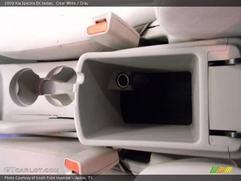 Clear White / Gray 2009 Kia Spectra EX Sedan