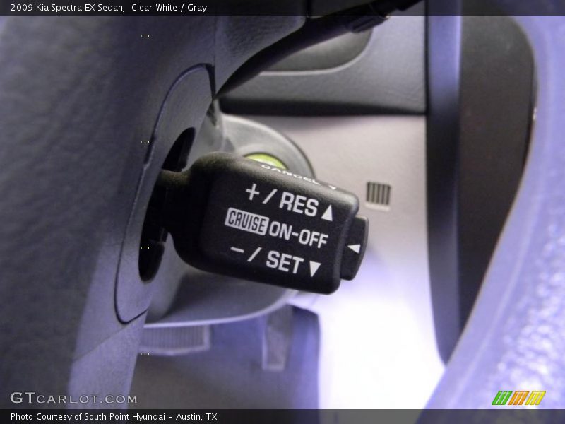 Clear White / Gray 2009 Kia Spectra EX Sedan