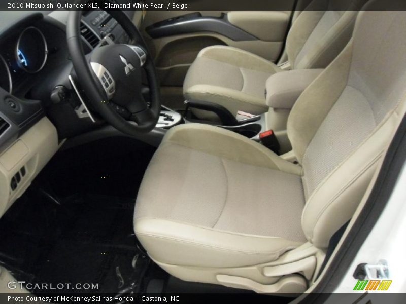 Diamond White Pearl / Beige 2010 Mitsubishi Outlander XLS