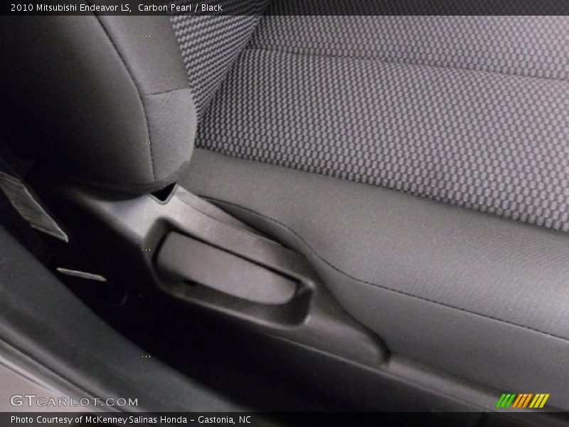 Carbon Pearl / Black 2010 Mitsubishi Endeavor LS