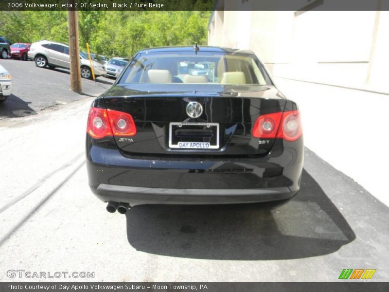 Black / Pure Beige 2006 Volkswagen Jetta 2.0T Sedan