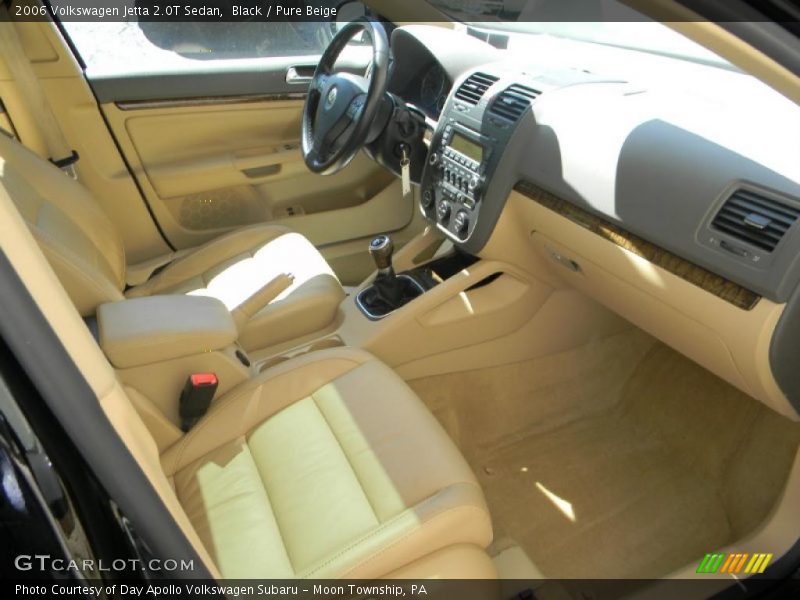 Black / Pure Beige 2006 Volkswagen Jetta 2.0T Sedan