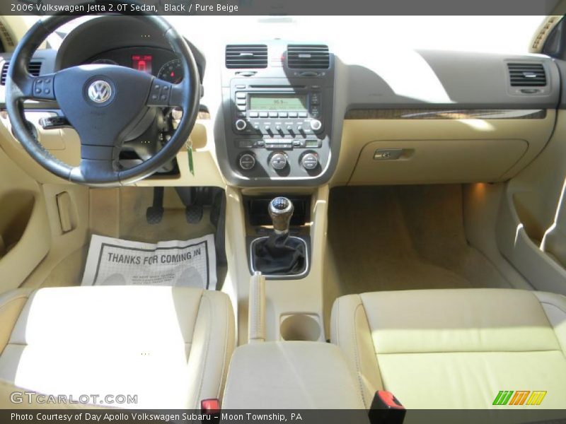 Black / Pure Beige 2006 Volkswagen Jetta 2.0T Sedan