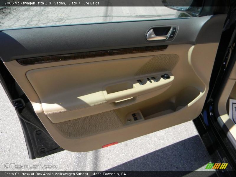 Black / Pure Beige 2006 Volkswagen Jetta 2.0T Sedan