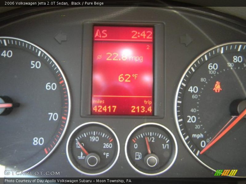 Black / Pure Beige 2006 Volkswagen Jetta 2.0T Sedan