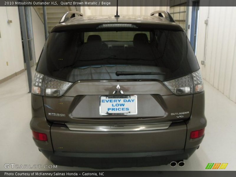 Quartz Brown Metallic / Beige 2010 Mitsubishi Outlander XLS