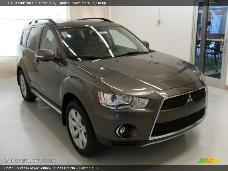 Quartz Brown Metallic / Beige 2010 Mitsubishi Outlander XLS
