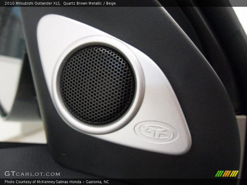 Quartz Brown Metallic / Beige 2010 Mitsubishi Outlander XLS