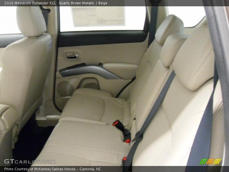 Quartz Brown Metallic / Beige 2010 Mitsubishi Outlander XLS