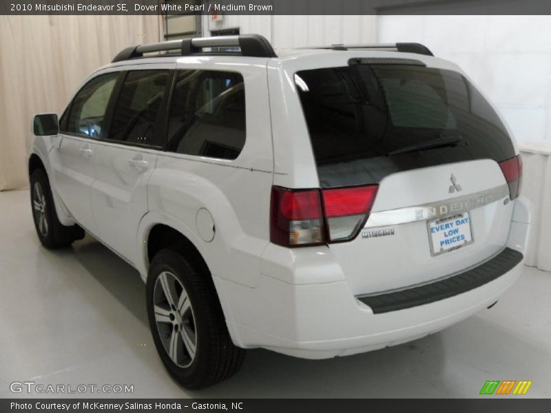 Dover White Pearl / Medium Brown 2010 Mitsubishi Endeavor SE