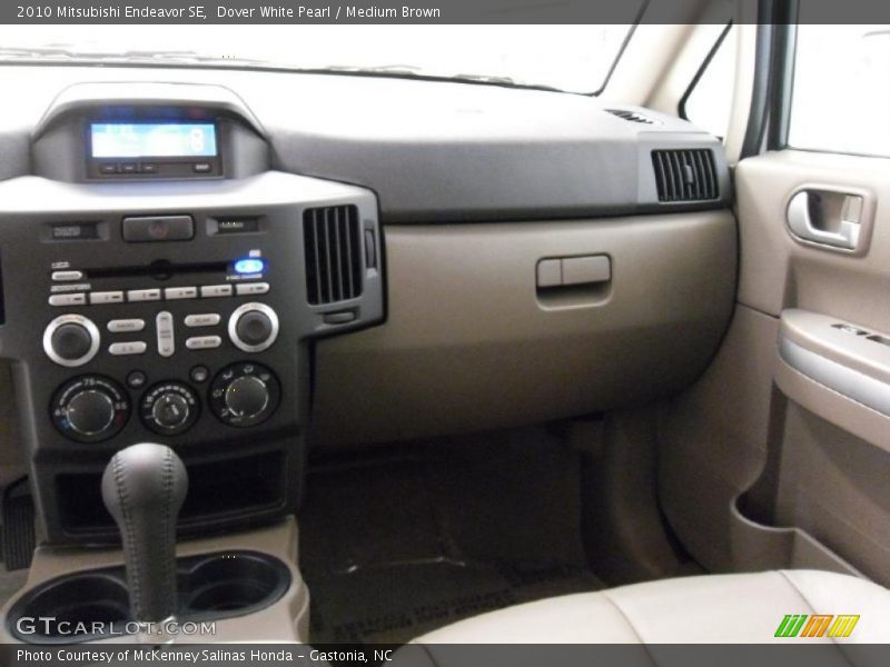 Dover White Pearl / Medium Brown 2010 Mitsubishi Endeavor SE