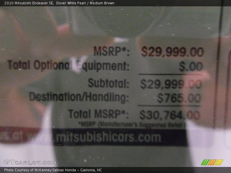 Dover White Pearl / Medium Brown 2010 Mitsubishi Endeavor SE