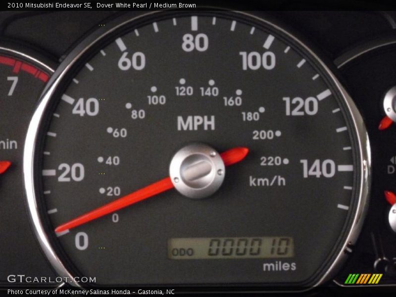 Dover White Pearl / Medium Brown 2010 Mitsubishi Endeavor SE