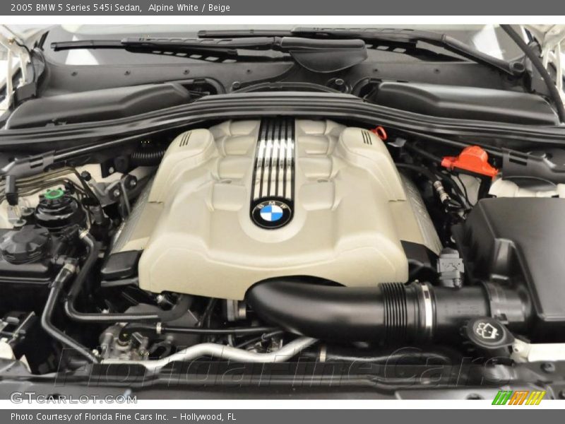 Alpine White / Beige 2005 BMW 5 Series 545i Sedan