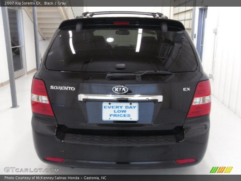 Black / Gray 2007 Kia Sorento EX