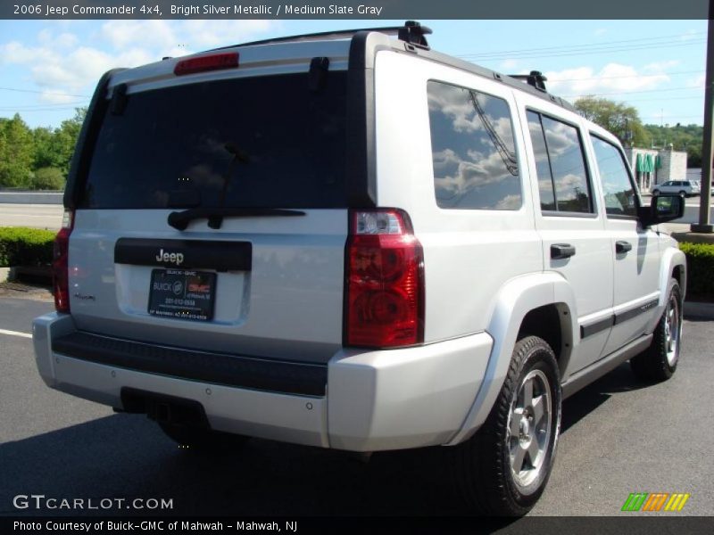 Bright Silver Metallic / Medium Slate Gray 2006 Jeep Commander 4x4
