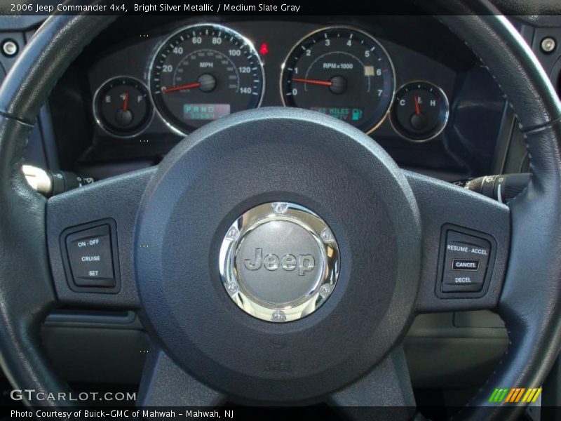 Bright Silver Metallic / Medium Slate Gray 2006 Jeep Commander 4x4