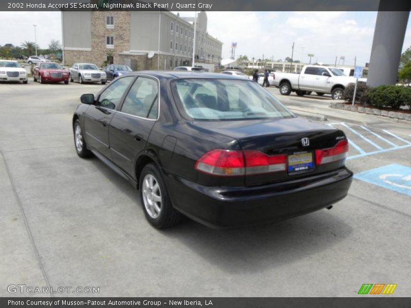 Nighthawk Black Pearl / Quartz Gray 2002 Honda Accord SE Sedan